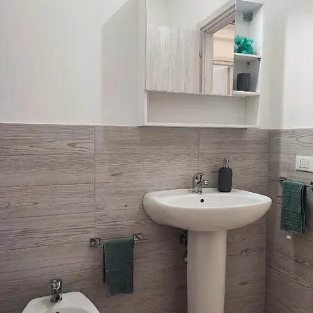 Casa Colombo Con Aria Condizionata E Wifi Apartment *